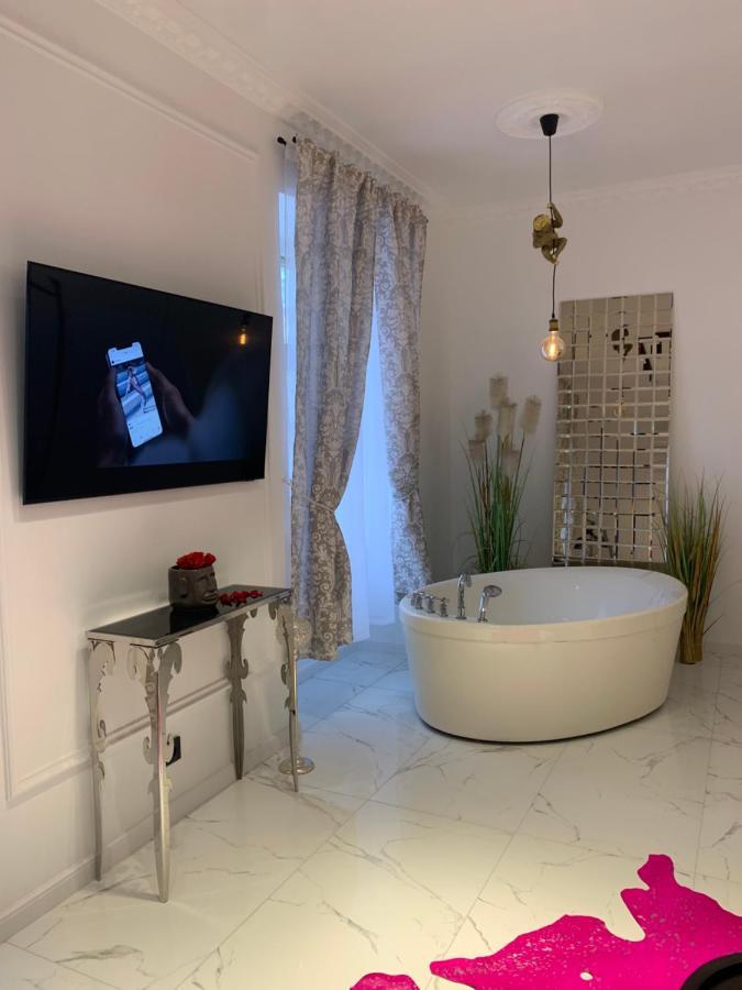 Tiltu 5 Jacuzzi Apartment Клайпеда Екстериор снимка
