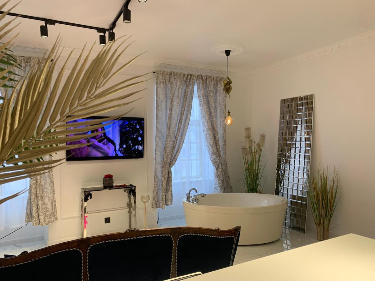 Tiltu 5 Jacuzzi Apartment Клайпеда Екстериор снимка